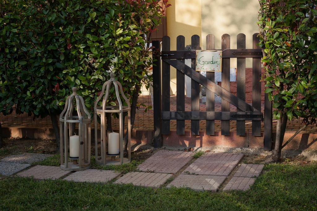 Nina Guest House Longare エクステリア 写真